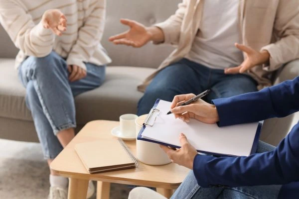 Image of divorce mediation Weston-super-Mare in progress.